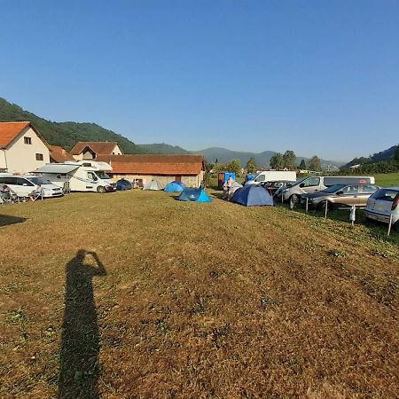 Dragacevska Avlija - Camp Hotel กูซา ภายนอก รูปภาพ